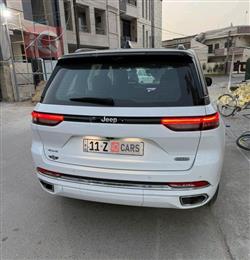 جیپ گراند شیرۆکی